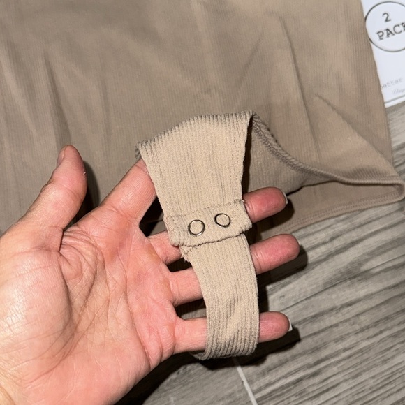 NWT Ribbed Bodysuit - Picture 2 of 4